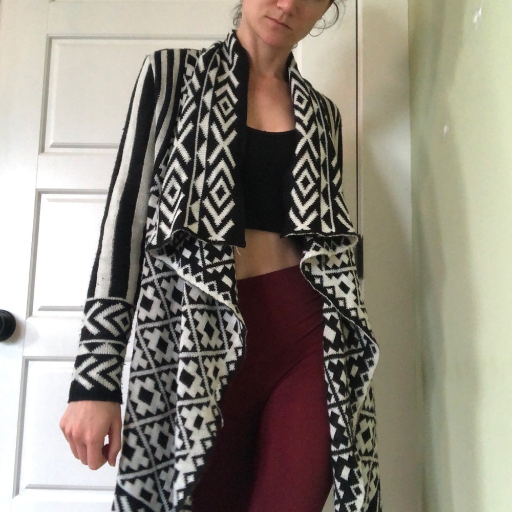 B&W striped pattern sweater